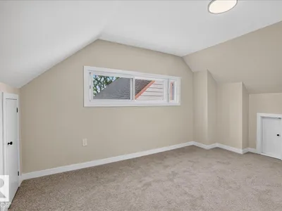 11645 90 ST NW photo 13