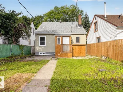 11645 90 ST NW photo 39