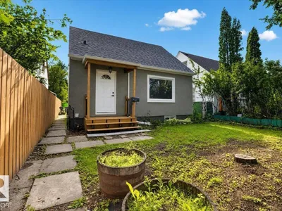 11645 90 ST NW photo 37