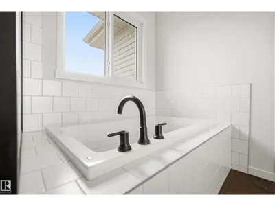 2226 194A ST NW photo 22