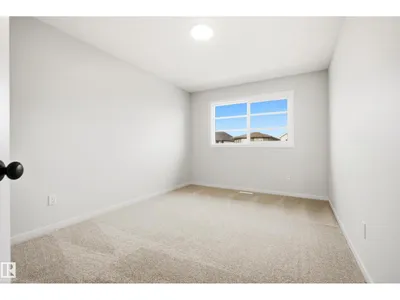 2226 194A ST NW photo 23