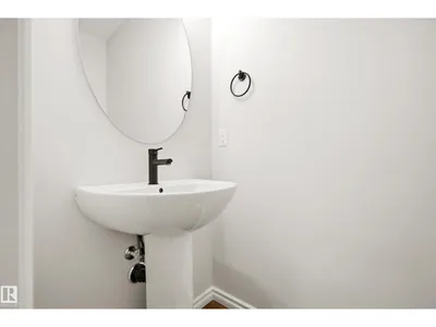 2230 194A ST NW photo 4