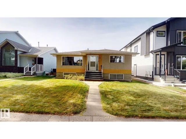 10328 77 ST NW, Edmonton