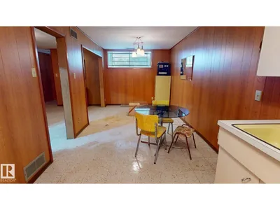 10328 77 ST NW photo 17
