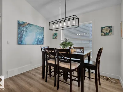 7608 15 AV SW photo 14