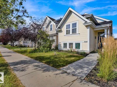 7608 15 AV SW photo 47