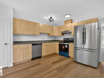 #18 15128 22 ST NW photo 10
