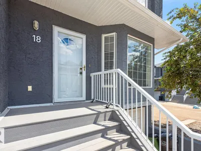 #18 15128 22 ST NW photo 4