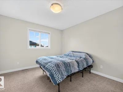 100 MEADOWLAND CR photo 27