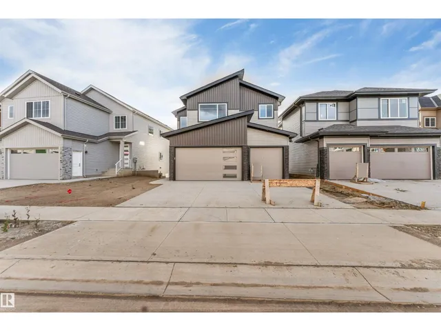 229 Crystal Creek DR, Leduc