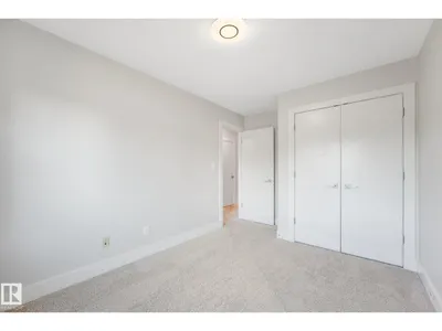 10433 70 AV NW photo 49