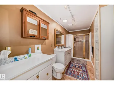 11643 76 AV NW photo 25