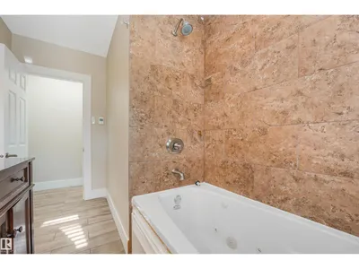 9347 105 AV NW NW photo 31