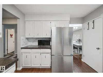 18525 86A AV NW photo 18