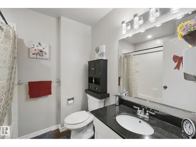 18525 86A AV NW photo 29