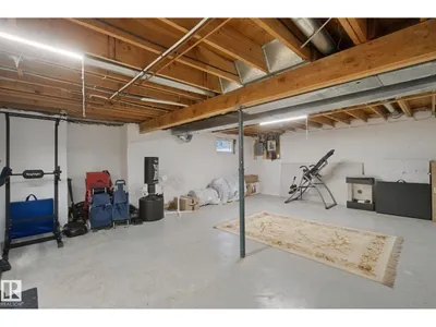 18525 86A AV NW photo 53