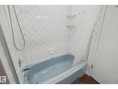 18525 86A AV NW photo 43
