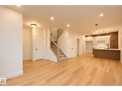 11322 91 St. NW photo 16