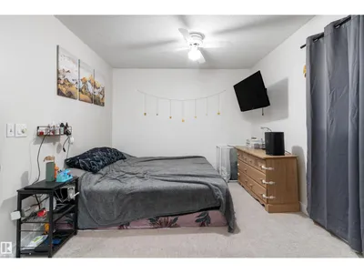 18045 96 AV NW photo 14