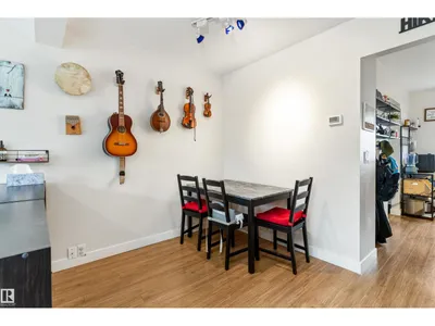18045 96 AV NW photo 6