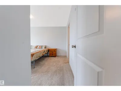 17072 45 ST NW photo 47