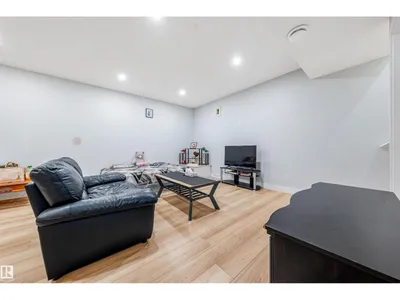 17072 45 ST NW photo 67