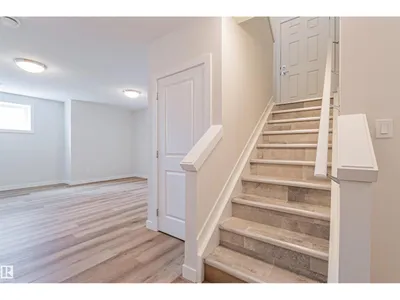 12117 85 ST NW photo 24