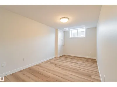 12117 85 ST NW photo 33