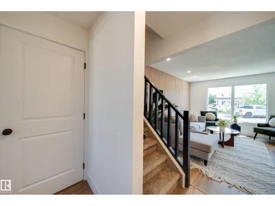 10343 172 AV NW photo 6