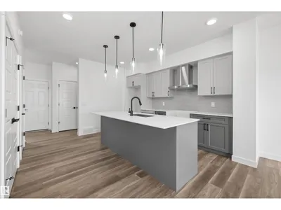 534 176 AV NE photo 9