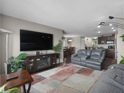 1216 29 AV NW NW photo 29