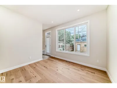 9637 85 ST NW photo 31