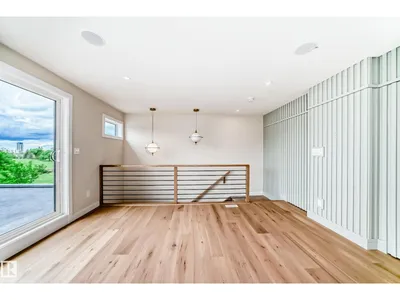 9637 85 ST NW photo 64