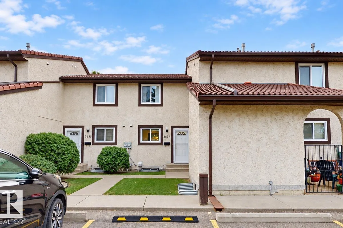 3637 30 AV NW exterior