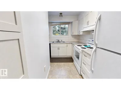 3637 30 AV NW photo 7