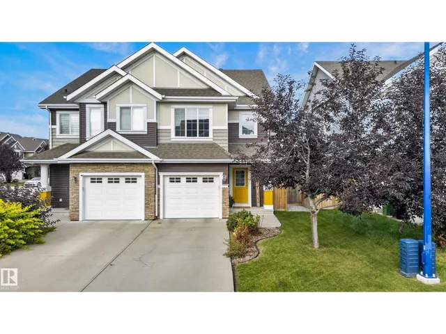 2322 67A ST SW, Edmonton