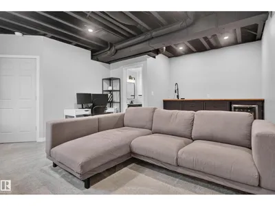 2322 67A ST SW photo 34