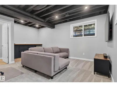 2322 67A ST SW photo 36