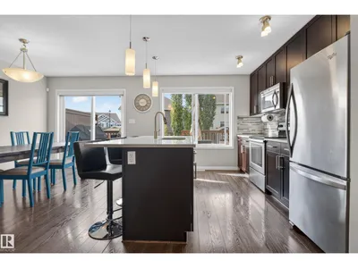 2322 67A ST SW photo 9
