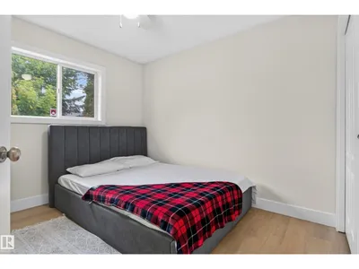 9504 95 ST SE photo 31
