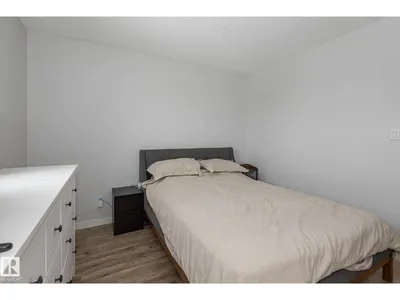8326 157 AV NW photo 19