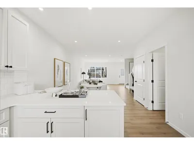 19620 30 Avenue NW photo 11