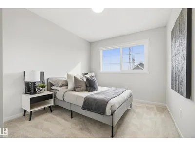 19620 30 Avenue NW photo 23
