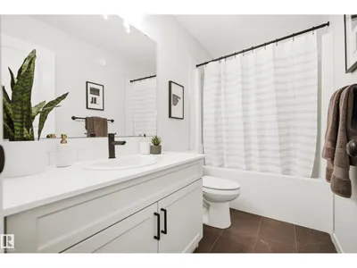 19620 30 Avenue NW photo 25
