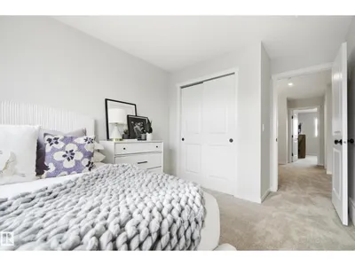 19620 30 Avenue NW photo 27