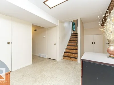 9222 88 ST photo 25