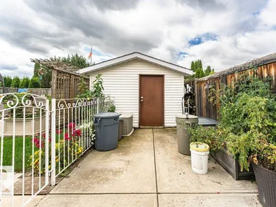 9222 88 ST photo 32