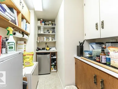 9222 88 ST photo 58