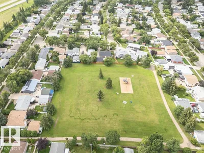 9222 88 ST photo 68