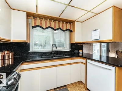 9222 88 ST photo 7